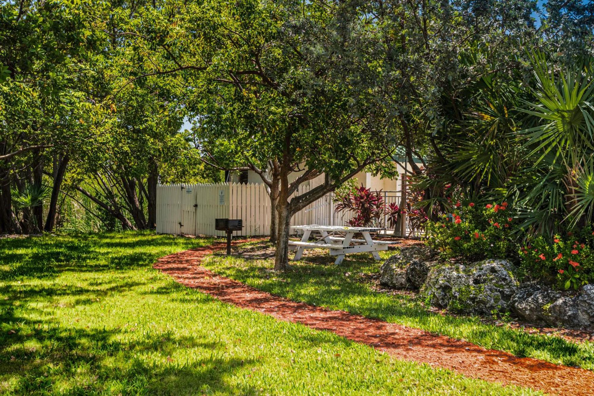 Sunrise Suites - Butterfly Nest #107 Key West Exterior photo